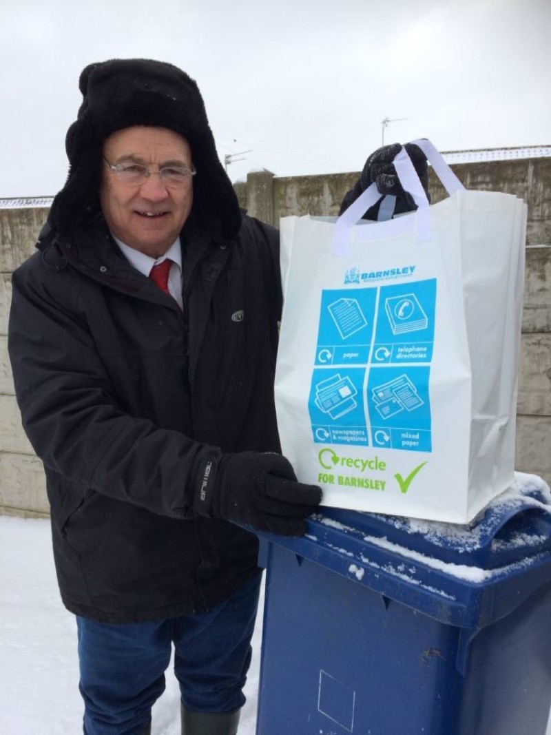 Main image for White sacks binned