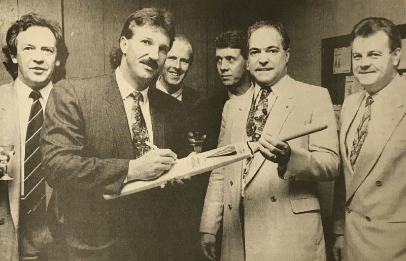 Main image for 1991: Glancing back
