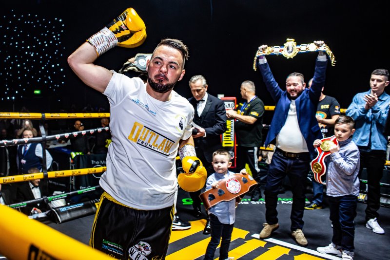 Main image for WATCH: Barnsley boxer hangs up gloves