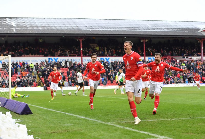 Main image for League One's promotion battle