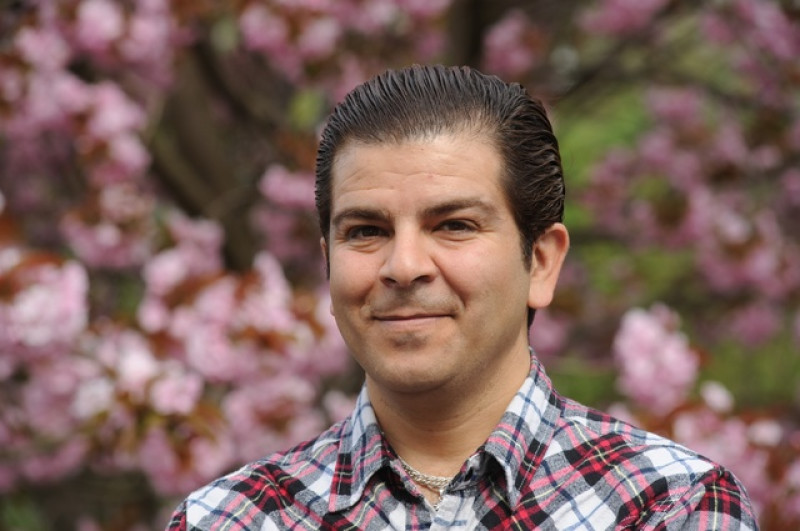 Main image for Asylum seeker gives back through volunteering