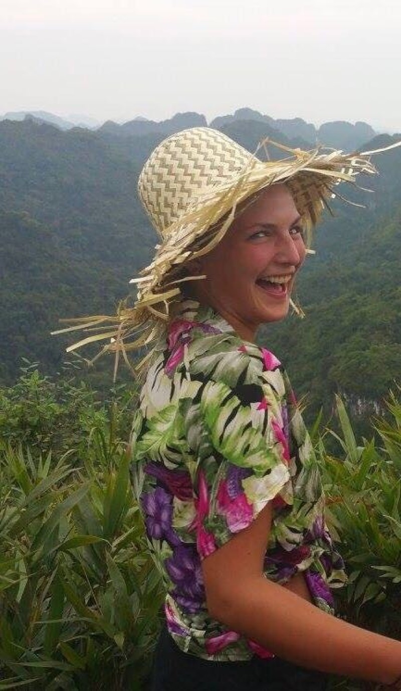 Main image for Barnsley girl stuck in Thailand could lose leg