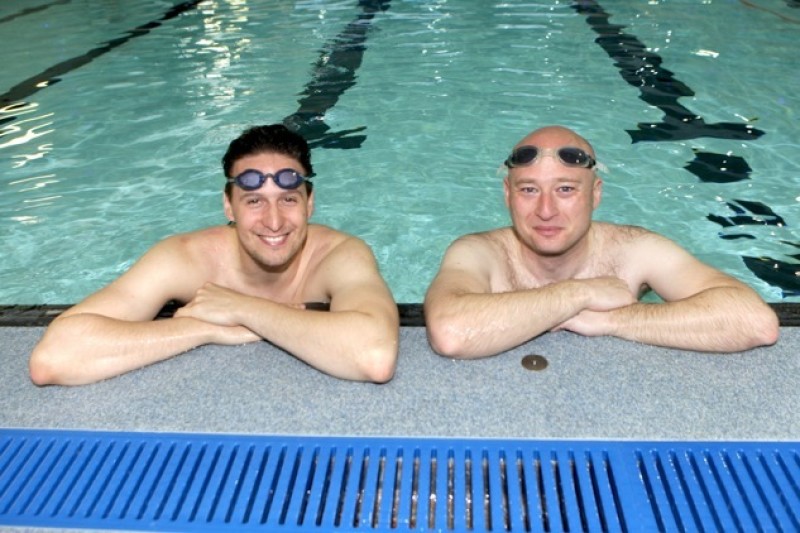 Main image for Olympic swimmer helps local man with epic challenge