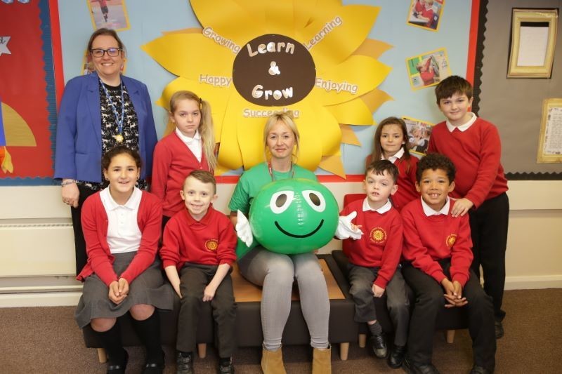 Main image for Children’s charity trying to assemble help