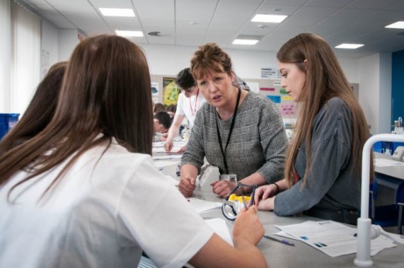 Main image for Pupils get taste of life in college