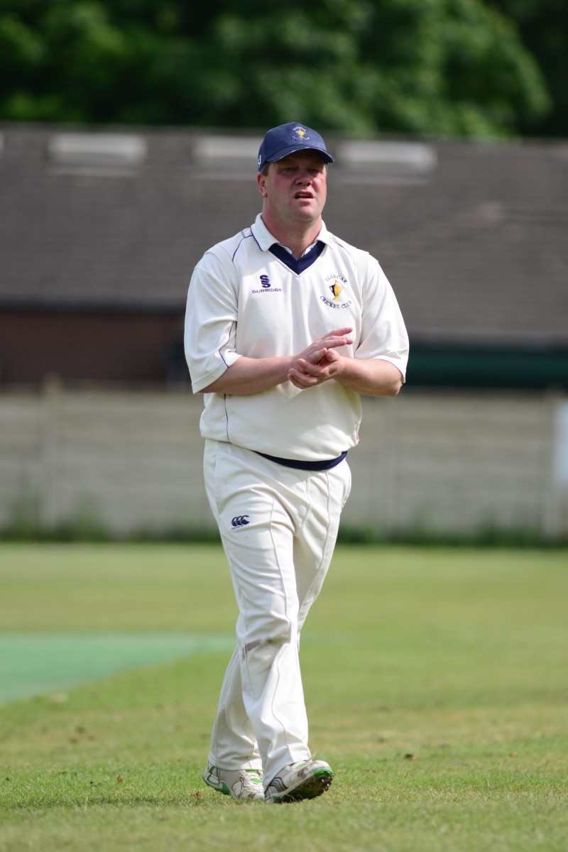 Main image for Cricketer Jones hoping Barnsley FC win battle of his two former clubs