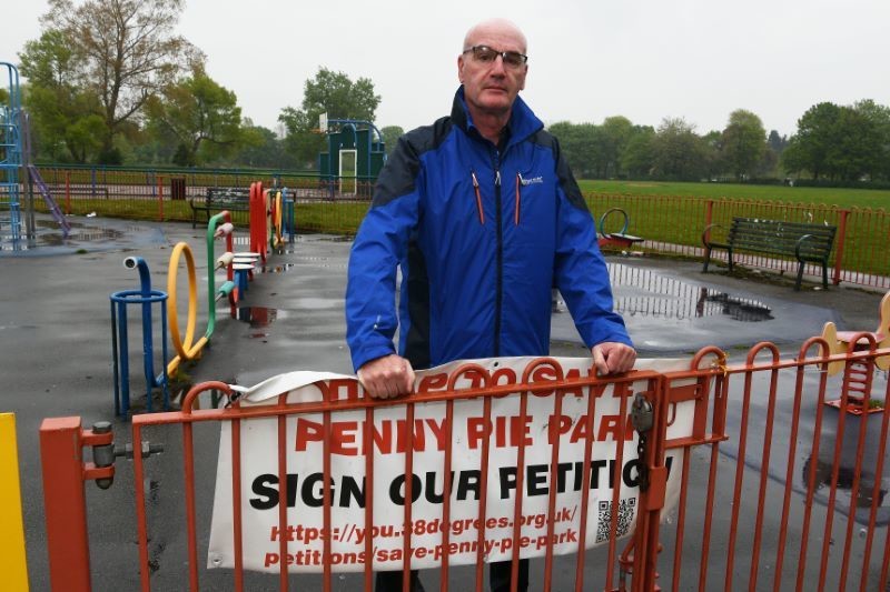 Main image for Fresh rallying cry to preserve Park