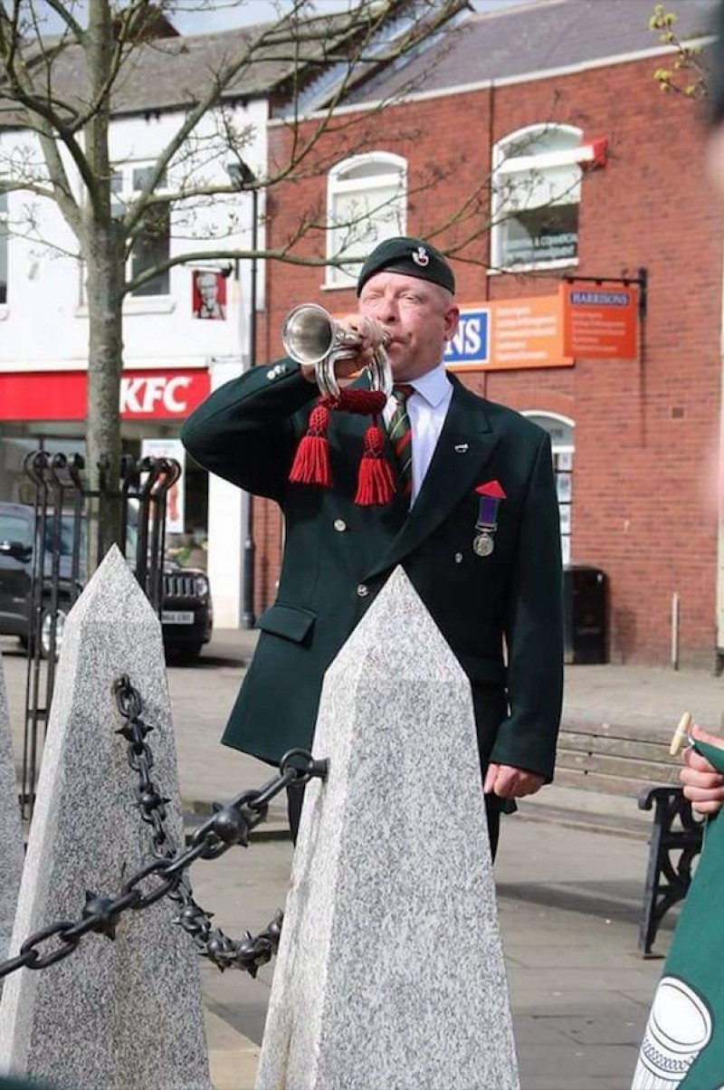 Main image for War veteran raises £3,500 for hospital