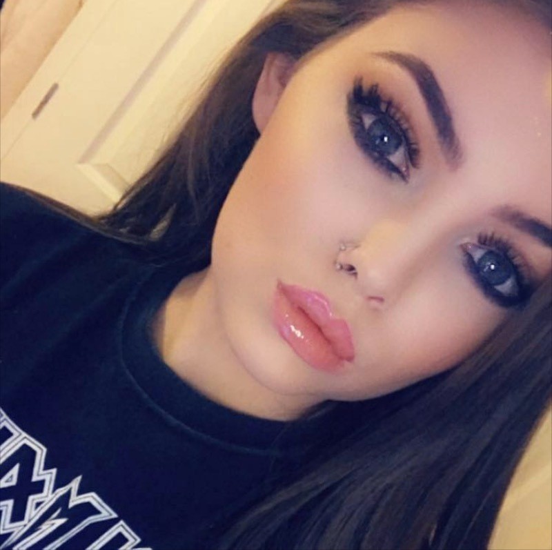 Main image for Tributes paid to popular Scarlett