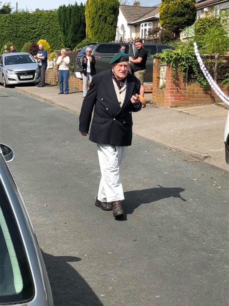 Main image for Neighbours honour local D-Day veteran