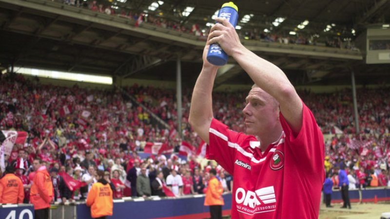 Main image for Hignett last Englishman to score at old Wembley