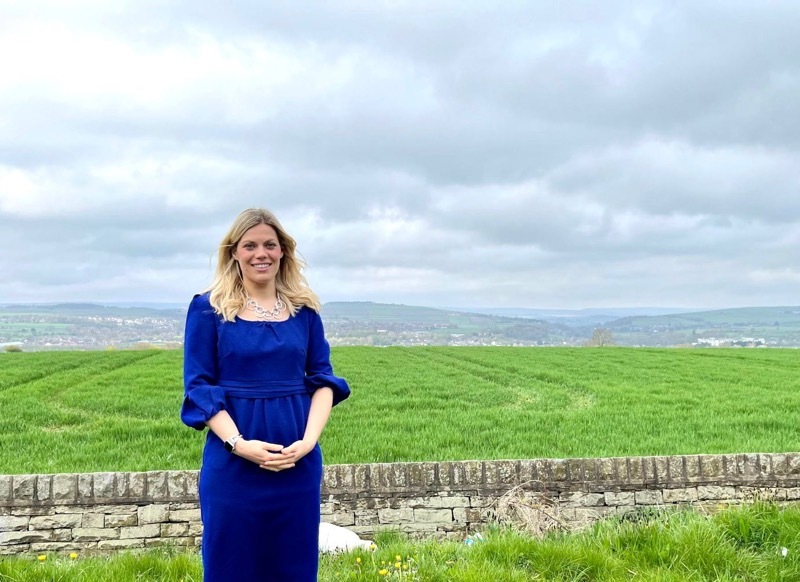 Main image for MP welcomes innovative broadband project