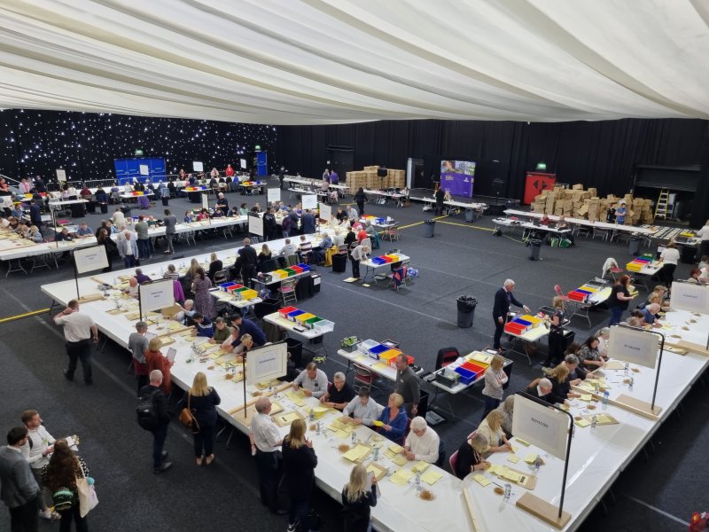 Main image for Labour majority cut as deputy leader loses his seat to Conservatives