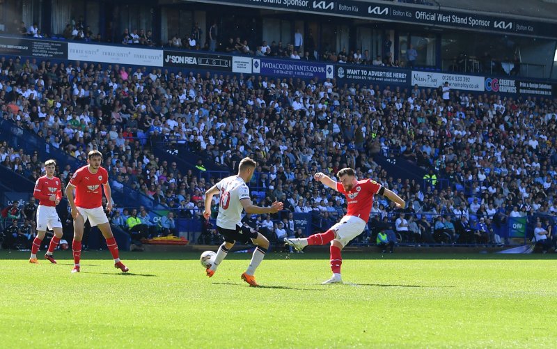 Main image for Reds draw first leg 1-1 in Bolton