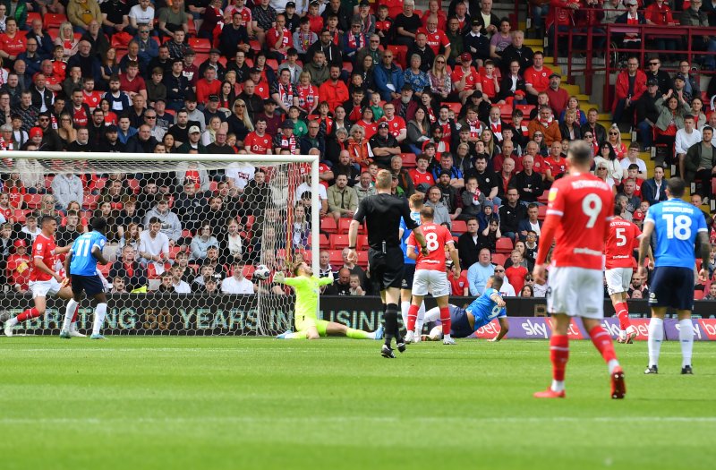 Main image for Duff denies Reds have lost momentum