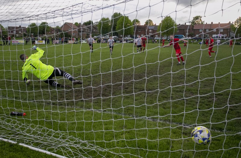 Dodworth net a penalty for 3-3