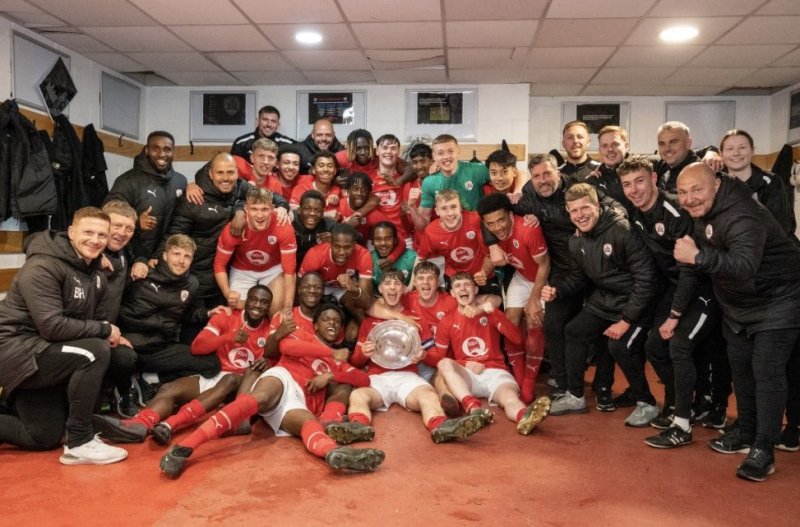 Main image for U18s also in play-off semi final Saturday lunchtime