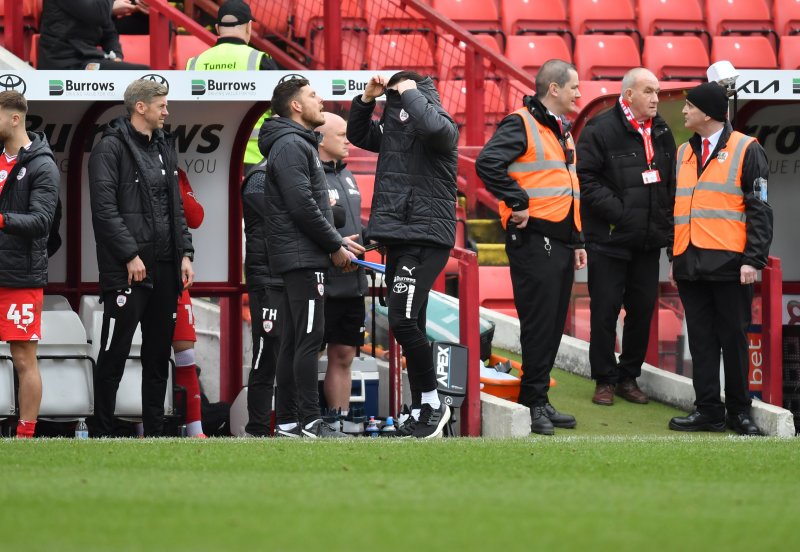 Main image for Devaney tells players ‘don’t worry about the noise’ amid Thalhammer revelations