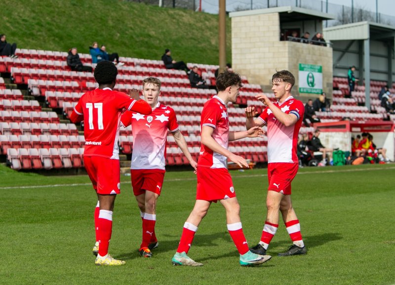 Main image for Bobby backs ‘golden generation’ to make up half of first team in future