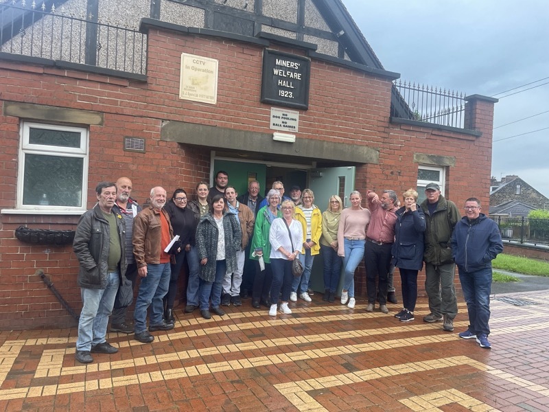 ROW: Residents turn out in force to blast the plan. Picture: Danielle Andrews.