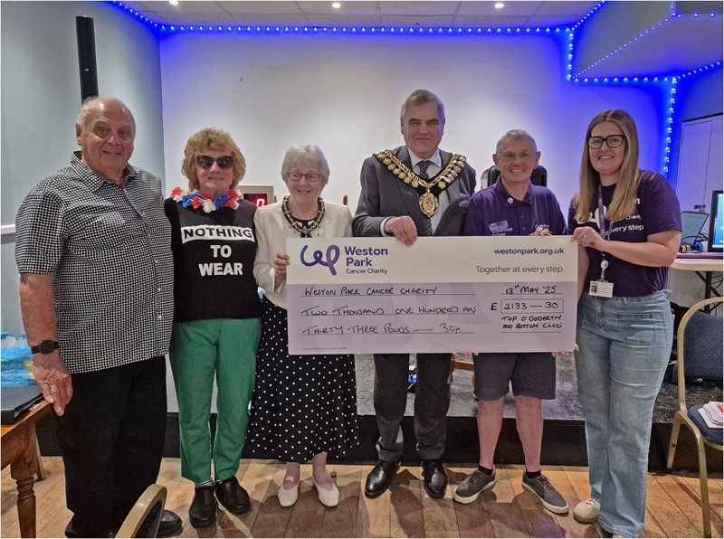 KIND-HEARTED: John Timmis, Judy Holling, Doreen Clarke, John Clarke, and representatives from Weston Park John Ennis and Samantha Heritage.