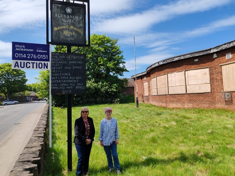COMMUNITY LOSS: Couns Pauline McCarthy and Caroline Makinson.