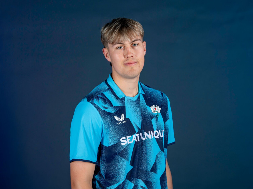 Main image for Barnsley’s teenage batter Smith stars for Yorkshire second team