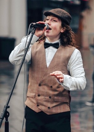 BUSKER BAN: Courtney Cyrus.