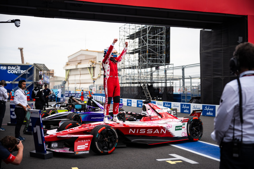 Main image for Oliver in China for latest races