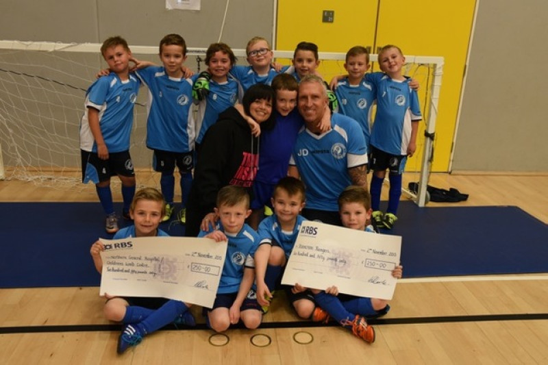 Main image for Amputee raises cash for children’s centre