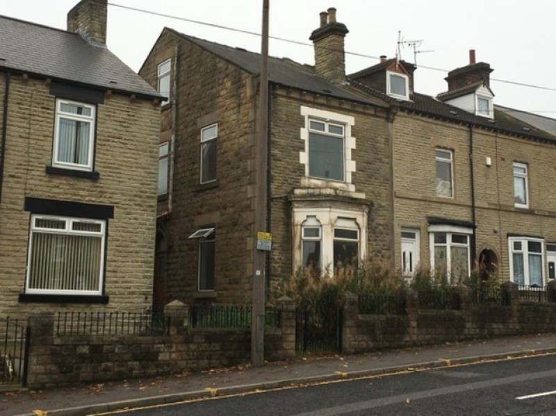 Main image for Dilapidated house prompts neighbour request