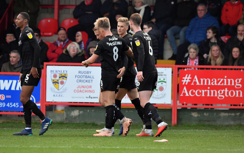 Main image for Ten-man Barnsley weather storm to maintain unbeaten run