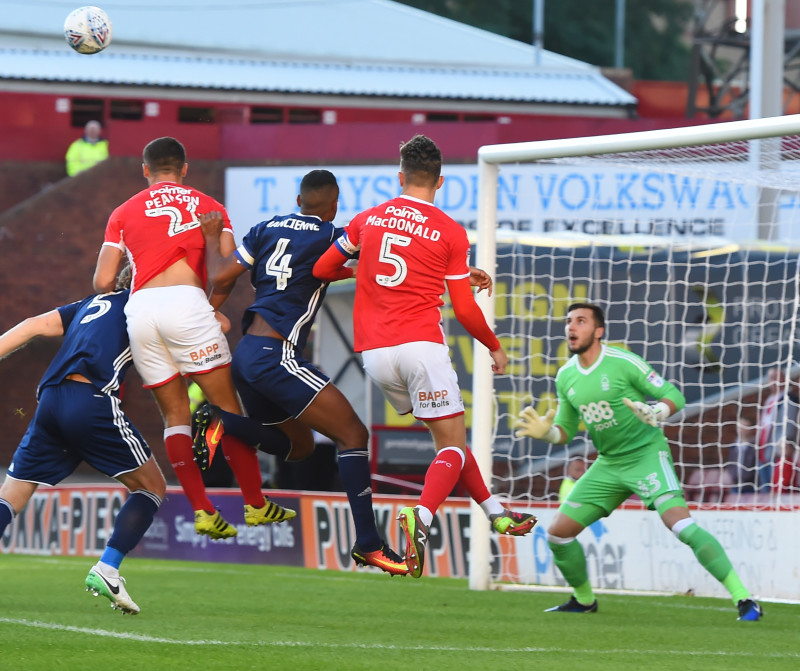 Main image for Barnsley sign stopper Smith on emergency loan 