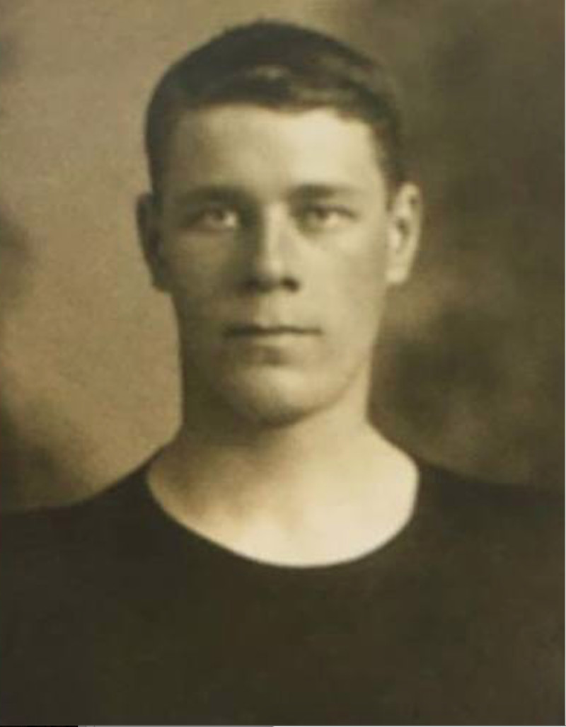Main image for Fans and family to visit Wilf Bartrop’s grave