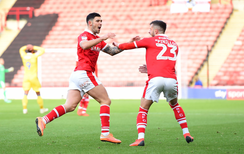 Main image for Boss hopes star midfielder Mowatt will sign up soon 