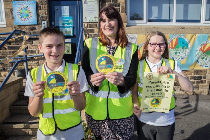 Main image for School signs up to park and stride