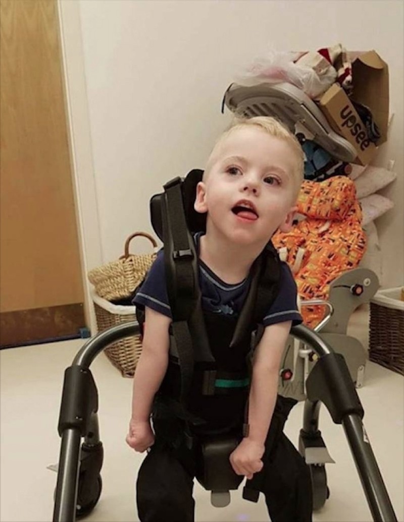 Main image for Toddler’s family overjoyed by generous response