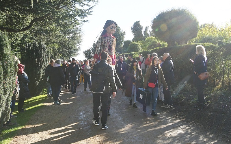 Main image for Syrian puppet arrives in town