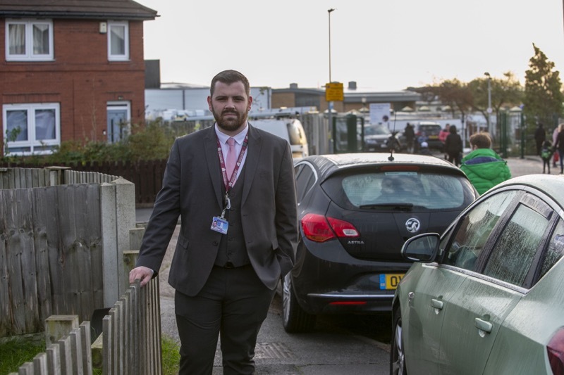 Main image for Badly-parked parents urged to put kids’ safety first