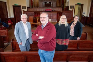 Martin Owen is pictured with John Williamson, Jo McDonald, and Paula Macdonald. Picture Shaun Colborn PD094601