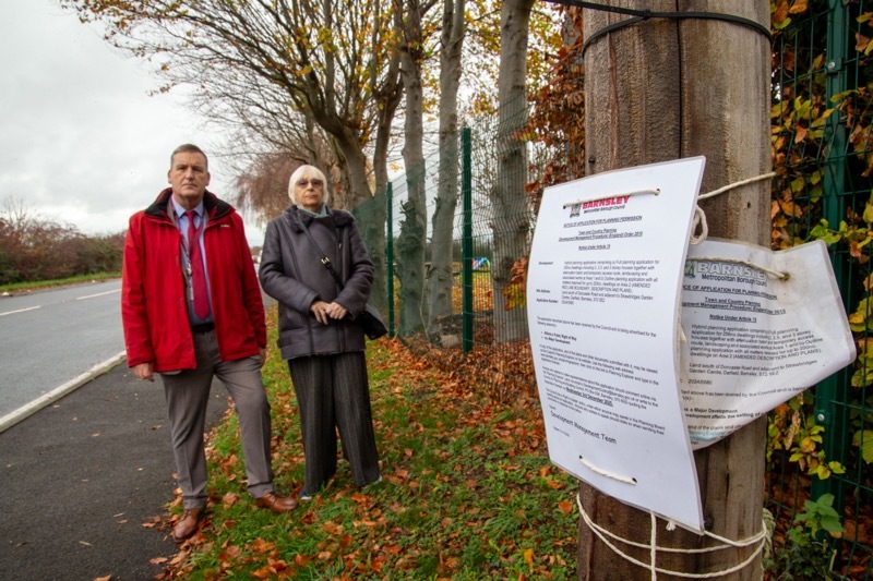 Local councillors Osborne and Markham. Picture Shaun Colborn PD094622