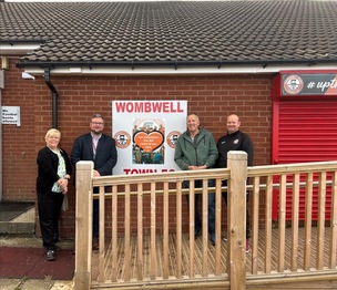 VISIT: Couns James Higginbottom, Brenda Eastwood and Robert Frost with volunteer Mark Shakespeare.