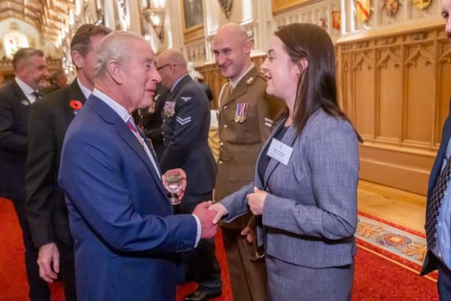 Stephanie Peacock MP with the King.