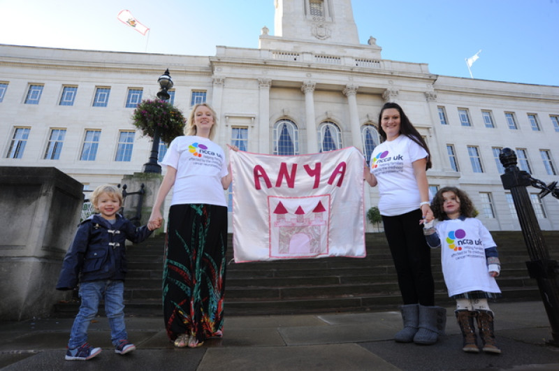 Main image for Nurse organises fundraiser for girl she has never met