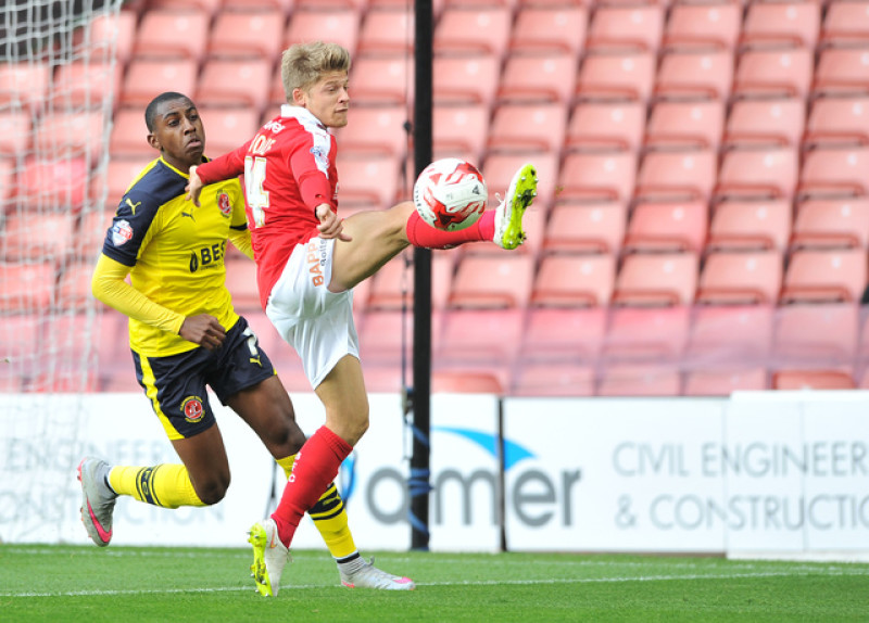 Main image for New Reds loanee Isgrove ‘most experienced winger we could get’