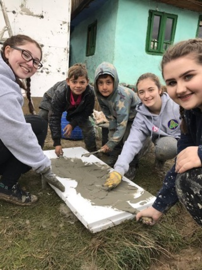 Main image for Pupils visit disadvantaged children in Romania