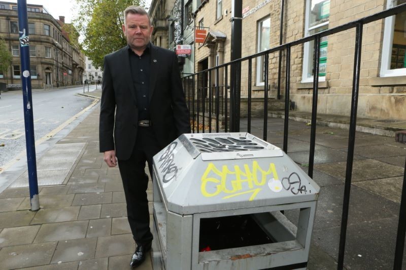 Main image for ‘Report graffiti vandals’ plea