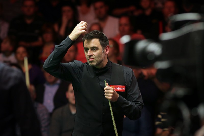 Main image for Ronnie loving the crowds on 'holiday' in Barnsley 
