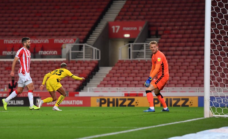 Main image for Reds lose lead twice in draw with ten men