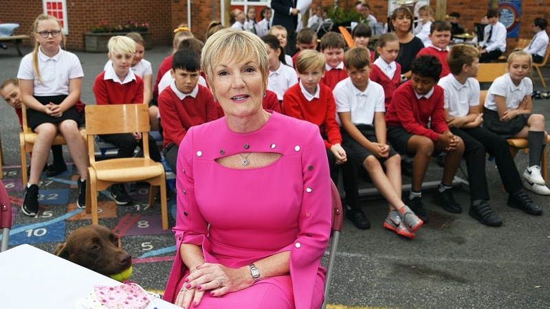 Main image for Top award for former headteacher